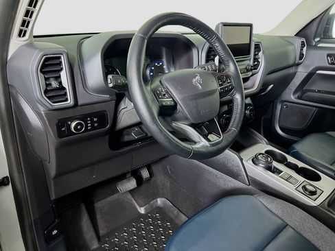 Certified 2023 Ford Bronco Sport Outer Banks w/ Tech Package AWD/4WD image 9