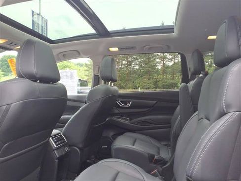 Used 2024 Subaru Ascent Limited w/ Technology Package AWD/4WD image 10