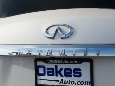 Used 2023 INFINITI QX80 Sensory w/ All-Season Package image 21