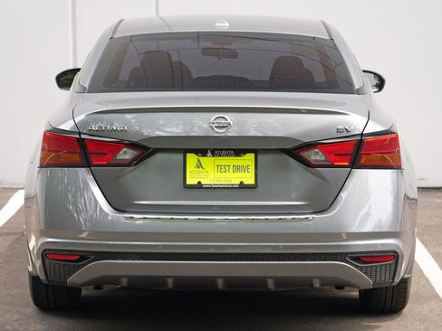 Used 2021 Nissan Altima 2.5 SV FWD image 44