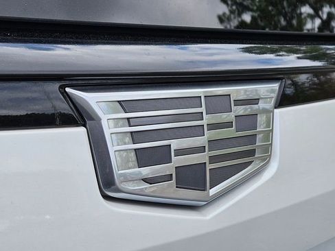 Used 2023 Cadillac Escalade ESV Sport Platinum w/ LPO, ONYX Package AWD/4WD image 15
