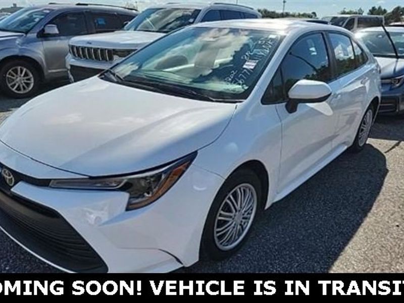 Used 2023 Toyota Corolla LE image 1