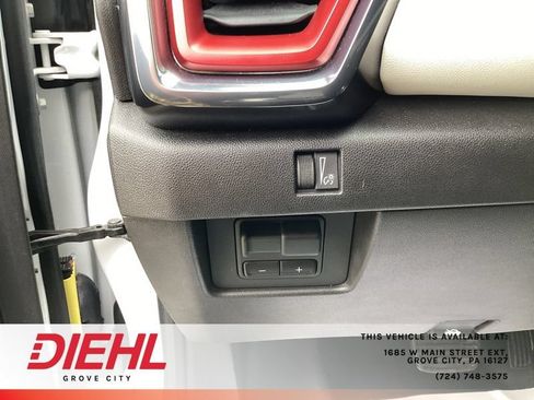 Used 2024 GMC Canyon AT4X AWD/4WD image 25
