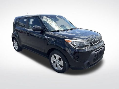 Used 2016 Kia Soul FWD image 2