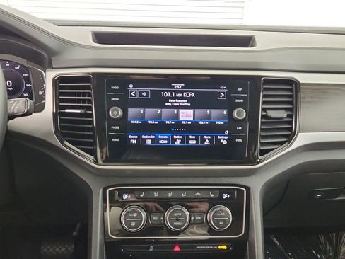 Used 2023 Volkswagen Atlas SE image 12
