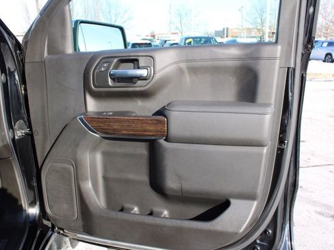 Used 2022 GMC Sierra 1500 SLE w/ X31 Off-Road Package image 21