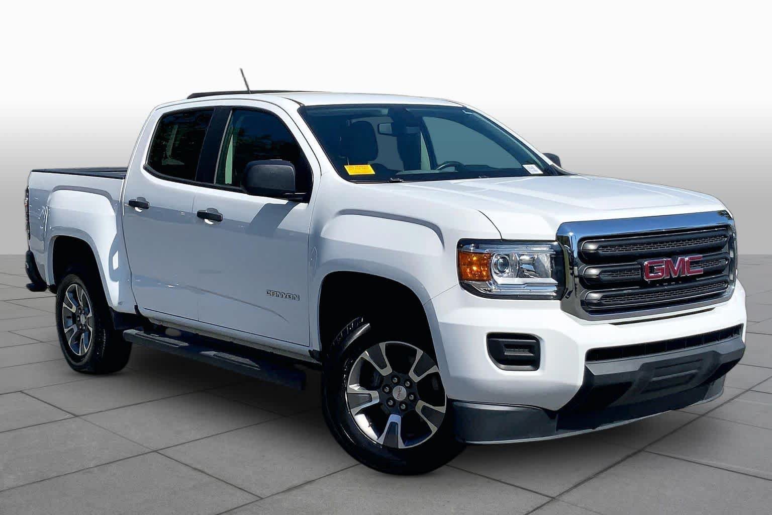 Used 2016 GMC Canyon 2WD Crew Cab w/ Convenience Package image 3
