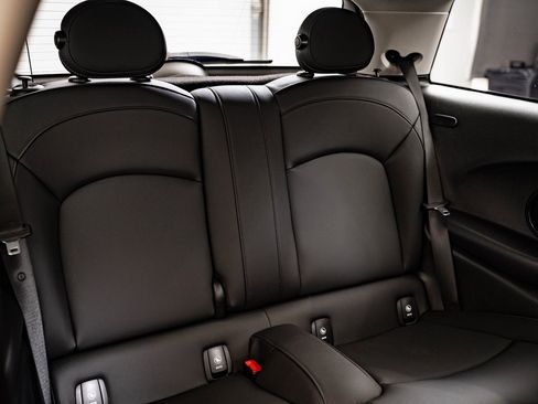 Used 2024 MINI Cooper SE image 42