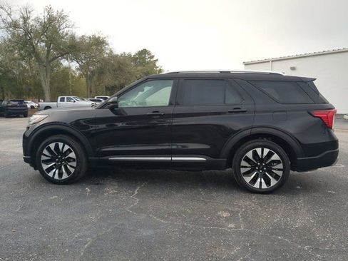 Used 2025 Ford Explorer Platinum w/ LUX Leather Package image 7
