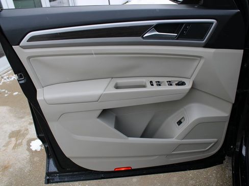 Used 2019 Volkswagen Atlas SEL image 9