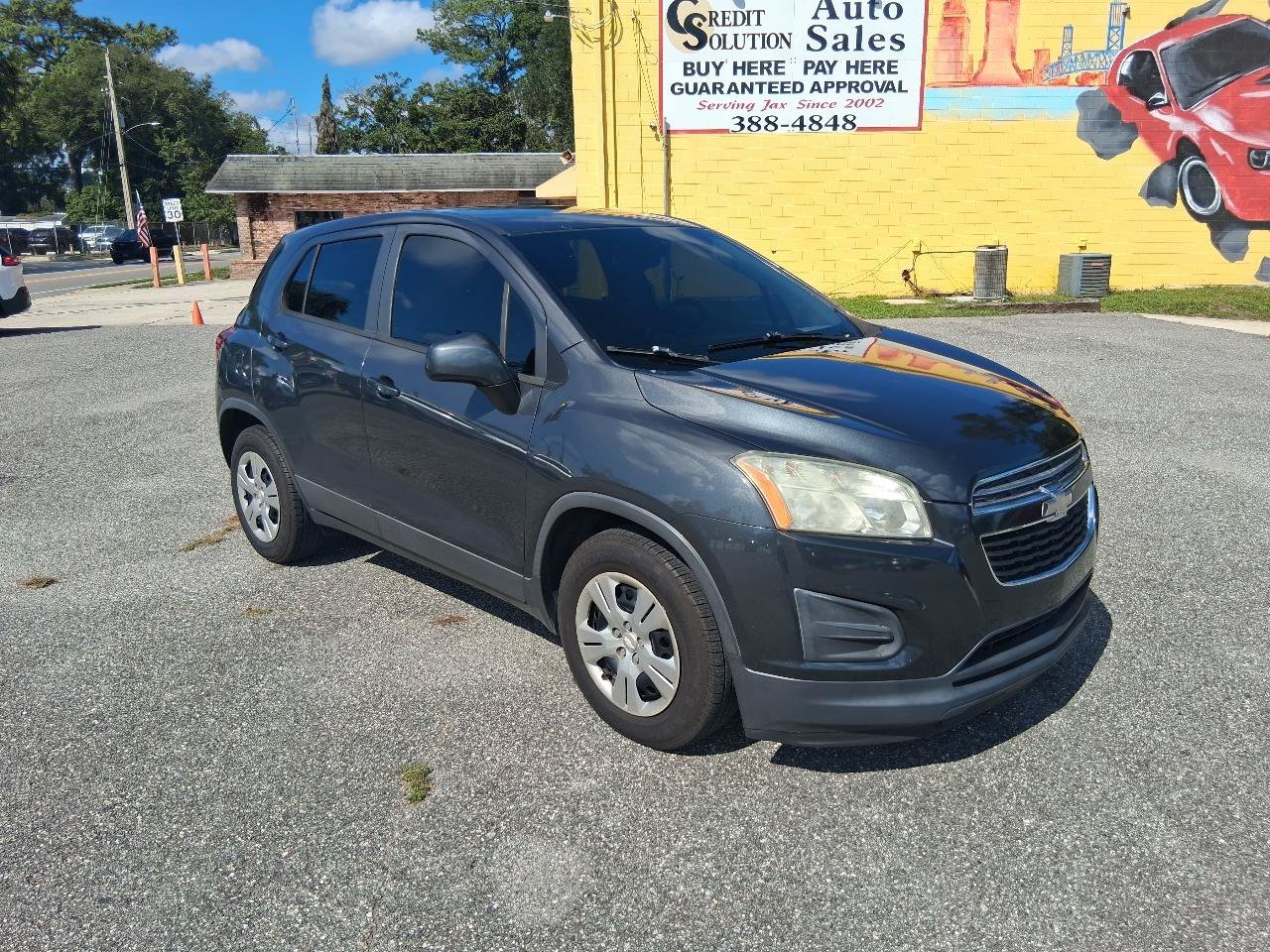 Used 2016 Chevrolet Trax LS FWD image 2