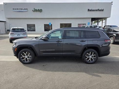 New 2025 Jeep Grand Cherokee L Limited w/ Trailer Tow Package image 4