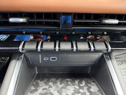 New 2026 GMC Canyon AT4 AWD/4WD image 14