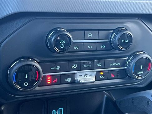 Used 2022 Ford Bronco Big Bend image 25