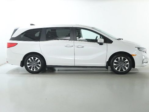 Used 2024 Honda Odyssey EX-L image 11