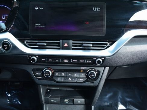 Used 2022 Kia Niro EX w/ Cold Weather Package image 23
