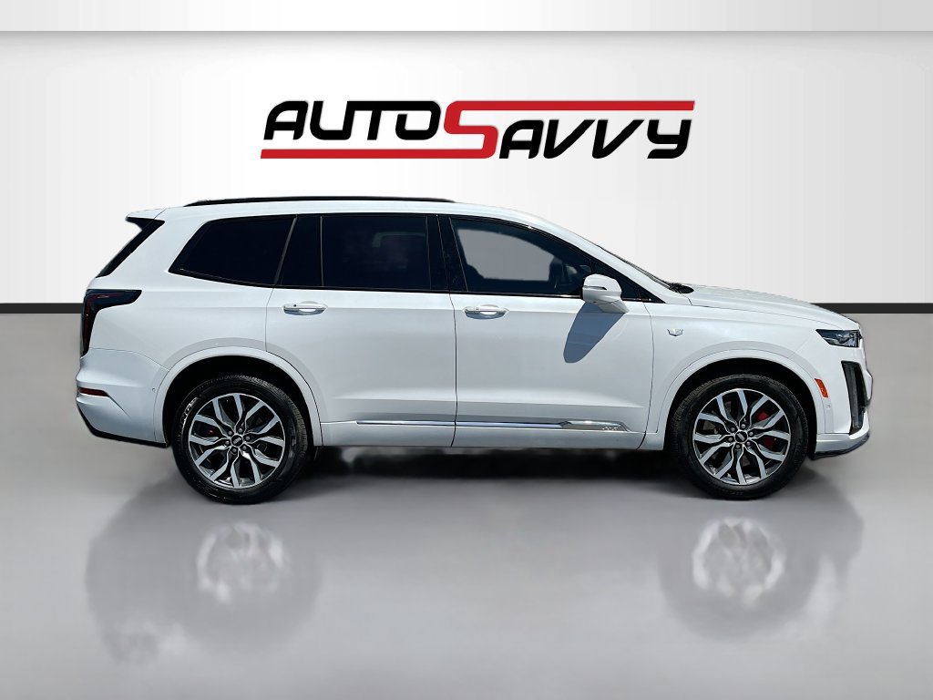 Used 2024 Cadillac XT6 Sport w/ Technology Package AWD/4WD image 8