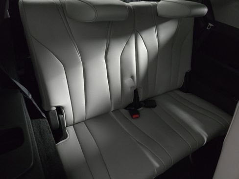 Used 2023 Acura MDX FWD w/ Technology Package image 16