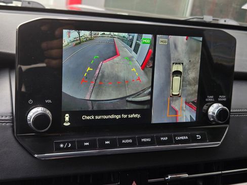 Used 2024 Mitsubishi Outlander SE Black Edition image 16