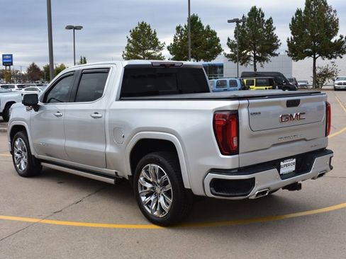 Used 2022 GMC Sierra 1500 Denali w/ Denali Reserve Package image 8