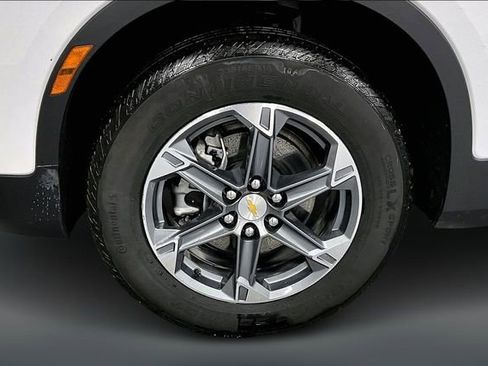 Used 2025 Chevrolet Blazer LT image 30