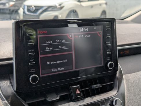 Used 2020 Toyota Corolla LE image 23