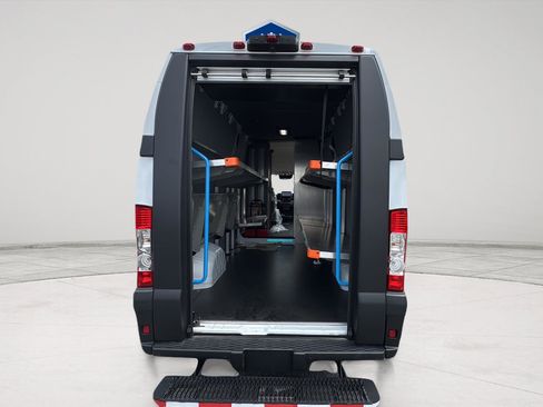 Certified 2024 RAM ProMaster 3500 w/ Delivery Van Package FWD image 16
