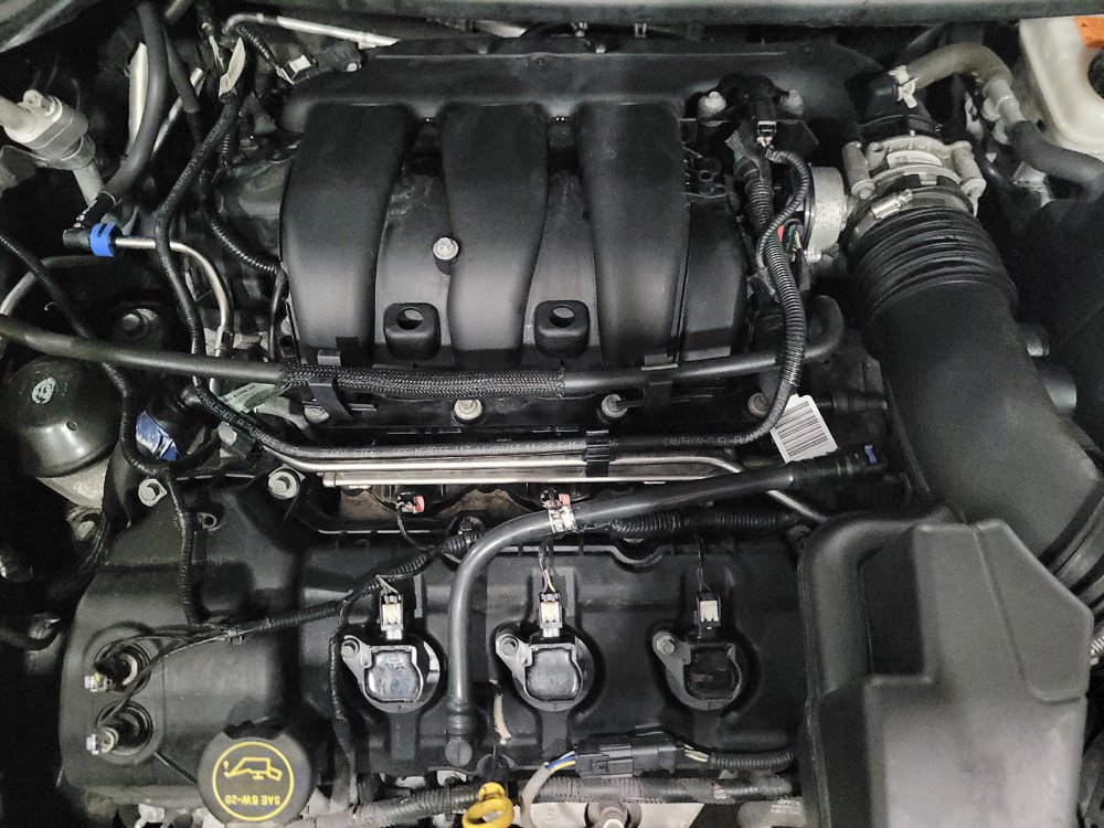 Used 2019 Ford Explorer XLT w/ Equipment Group 202A AWD/4WD image 30