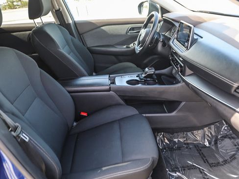 Used 2023 Nissan Rogue S FWD image 18