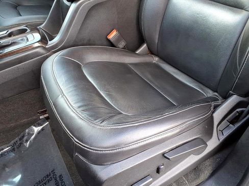 Used 2017 GMC Canyon SLT w/ Driver Alert Package image 17