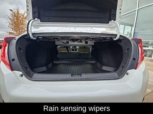 Used 2018 Honda Civic Touring image 32