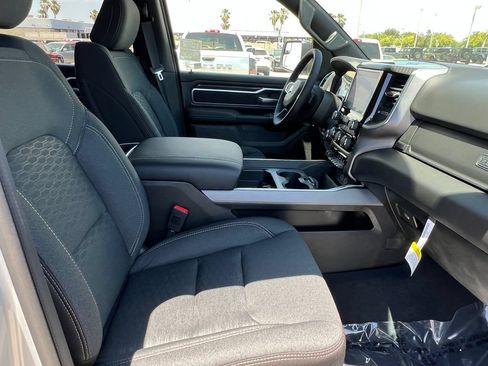 New 2026 RAM 1500 Big Horn w/ Night Edition AWD/4WD image 17
