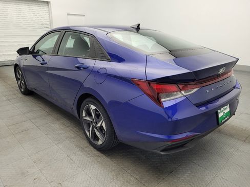 Used 2023 Hyundai Elantra SEL w/ Convenience Package FWD image 5