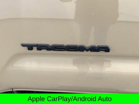 Used 2020 Toyota Tacoma TRD Off-Road image 9