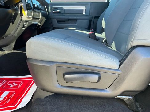 Used 2017 RAM 1500 Express image 11