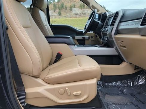 Used 2021 Ford F250 Lariat w/ Lariat Ultimate Package image 50