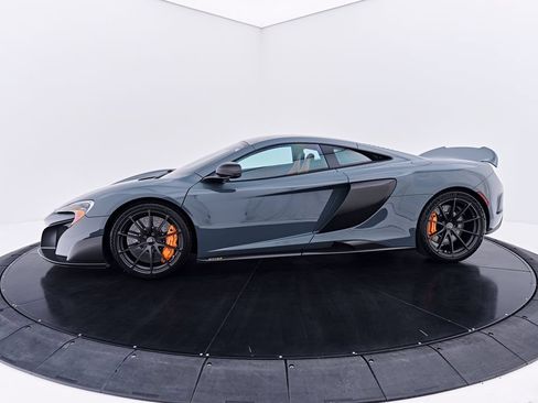 Used 2016 McLaren 675LT Coupe RWD image 20