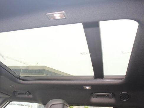 Used 2024 Land Rover Defender 130 Outbound image 24