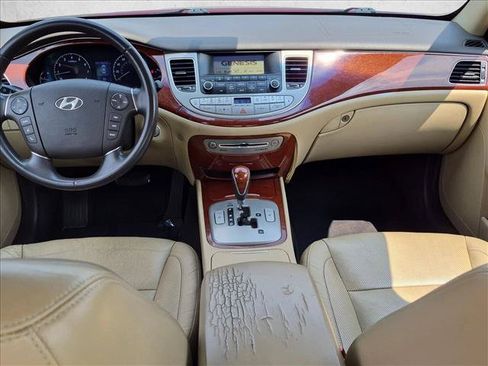 Used 2013 Hyundai Genesis 3.8 RWD image 20