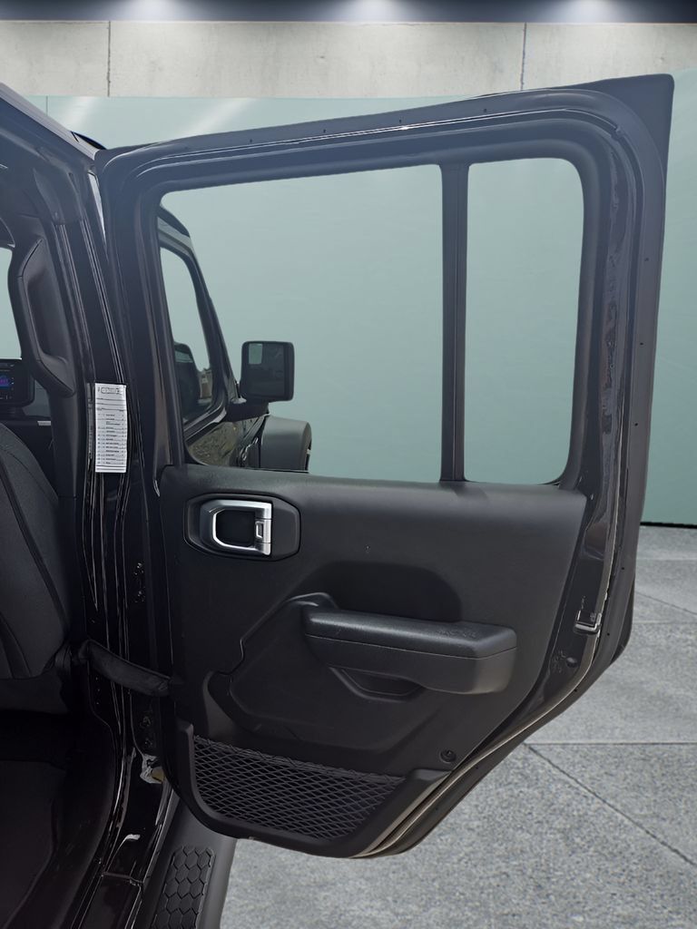 Used 2024 Jeep Wrangler Unlimited Sport AWD/4WD image 19