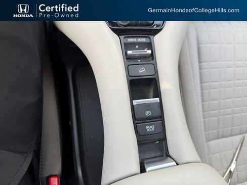 Used 2024 Honda HR-V LX image 26