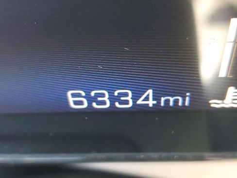 Used 2025 Chevrolet Trax LT image 31