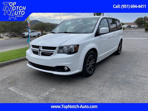 Used 2018 Dodge Grand Caravan GT FWD image 1