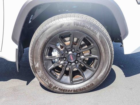 Used 2025 Toyota Tundra Limited w/ TRD Off-Road Package AWD/4WD image 11