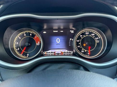 Used 2016 Jeep Cherokee Trailhawk w/ Cold Weather Group image 33