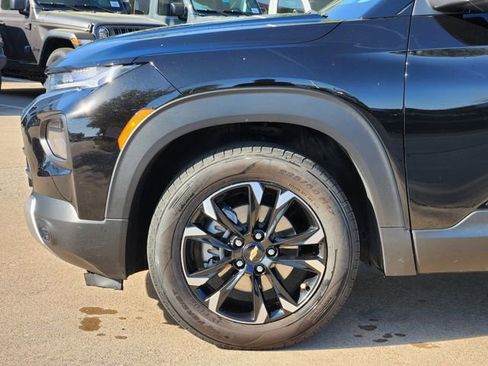 Used 2022 Chevrolet TrailBlazer LT w/ Confidence II Package image 9