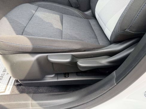 Certified 2024 Chevrolet Trax LS FWD image 13