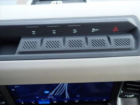Used 2023 Ford Bronco Wildtrak AWD/4WD image 23
