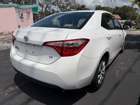 Used 2015 Toyota Corolla LE FWD image 10