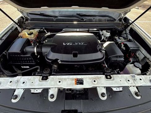 Used 2020 Chevrolet Colorado LT w/ Safety Package image 19